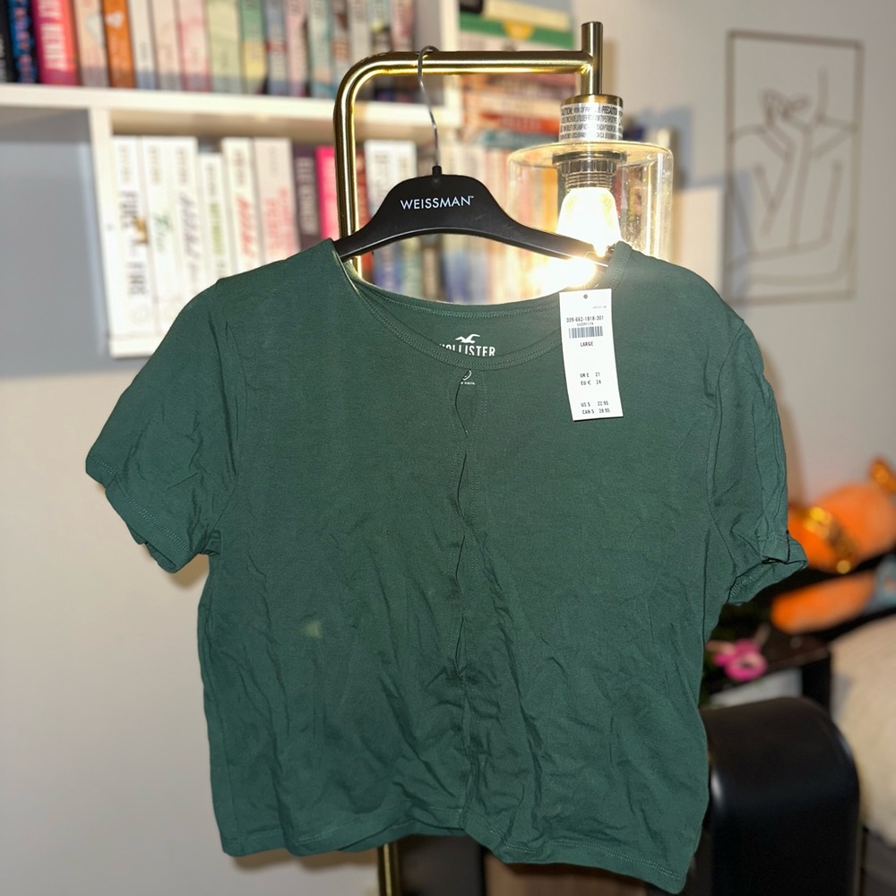 Hollister Women's Green Top